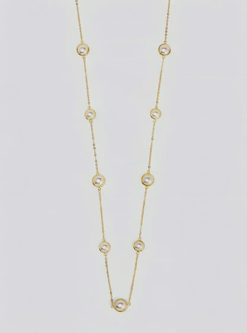 VIOROO Half Pearl and Chain Magnet Long Necklace_BTK COLLECTIONS